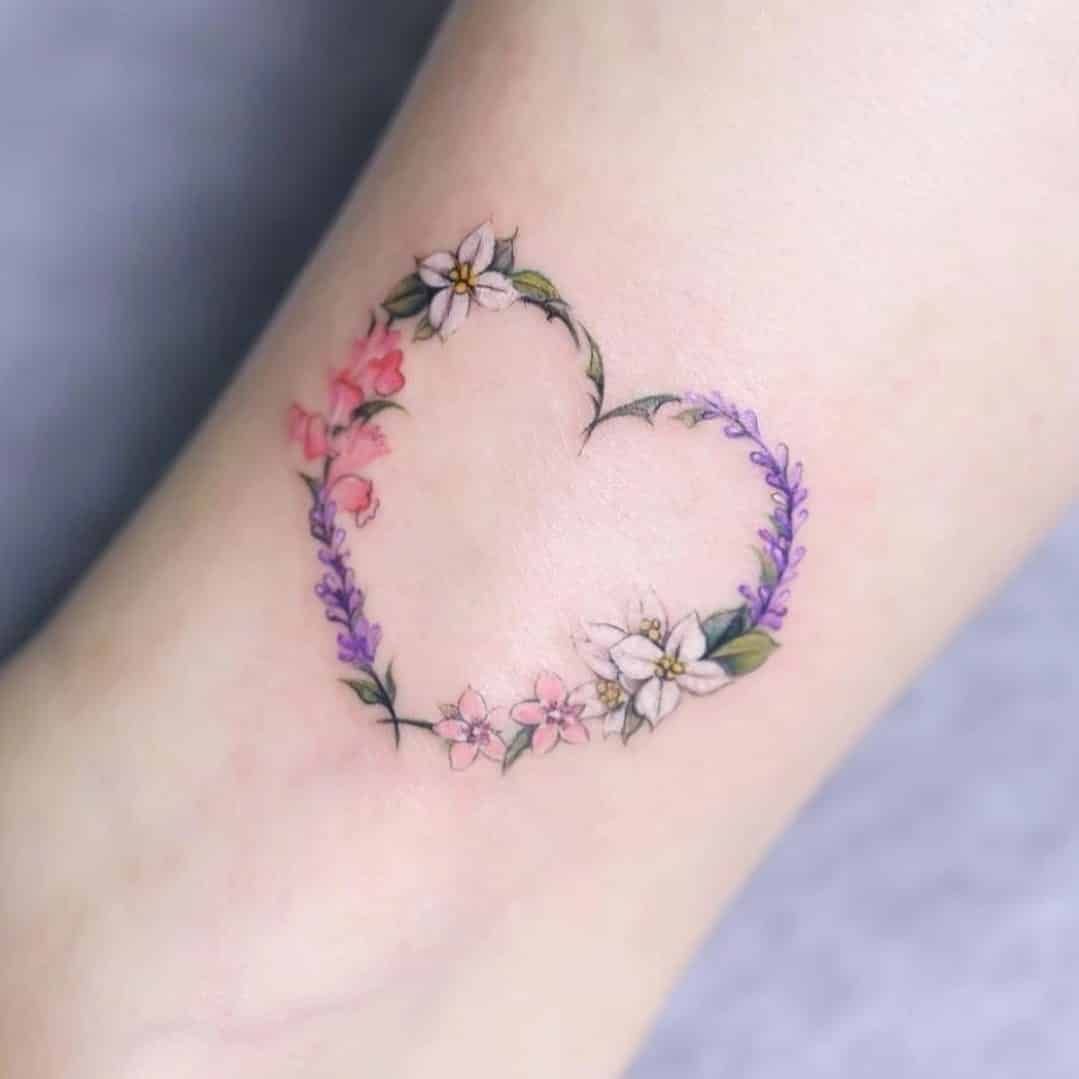 13 Delightful Wrist Tattoos Ideas Small And Delicate Tiny Tattoo Inc 13 Delightful Wrist Tattoos Ideas Small And Delicate Tiny Tattoo Inc