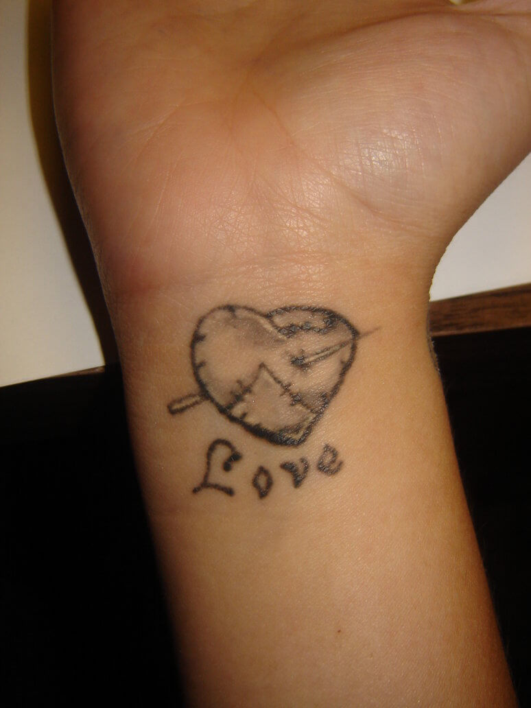 20 Attractive Heart Tattoo Designs On Wrist Entertainmentmesh 20 Attractive Heart Tattoo Designs On Wrist Entertainmentmesh