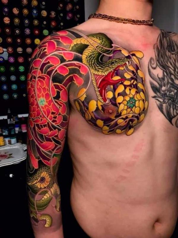 20 Timeless Traditional Japanese Chrysanthemum Tattoos Art And Design 20 Timeless Traditional Japanese Chrysanthemum Tattoos Art And Design