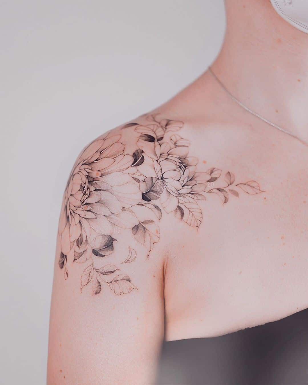 30 Of The Most Popular Shoulder Tattoo Ideas For Women Shoulder 30 Of The Most Popular Shoulder Tattoo Ideas For Women Shoulder