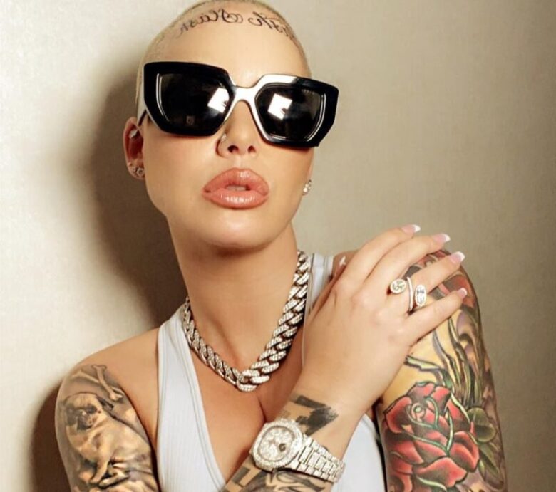 Amber Rose On Forehead Tattoo I Didn T Want To Feel Beautiful Club Shay Shay Amber Rose On Forehead Tattoo I Didn T Want To Feel Beautiful Club Shay Shay