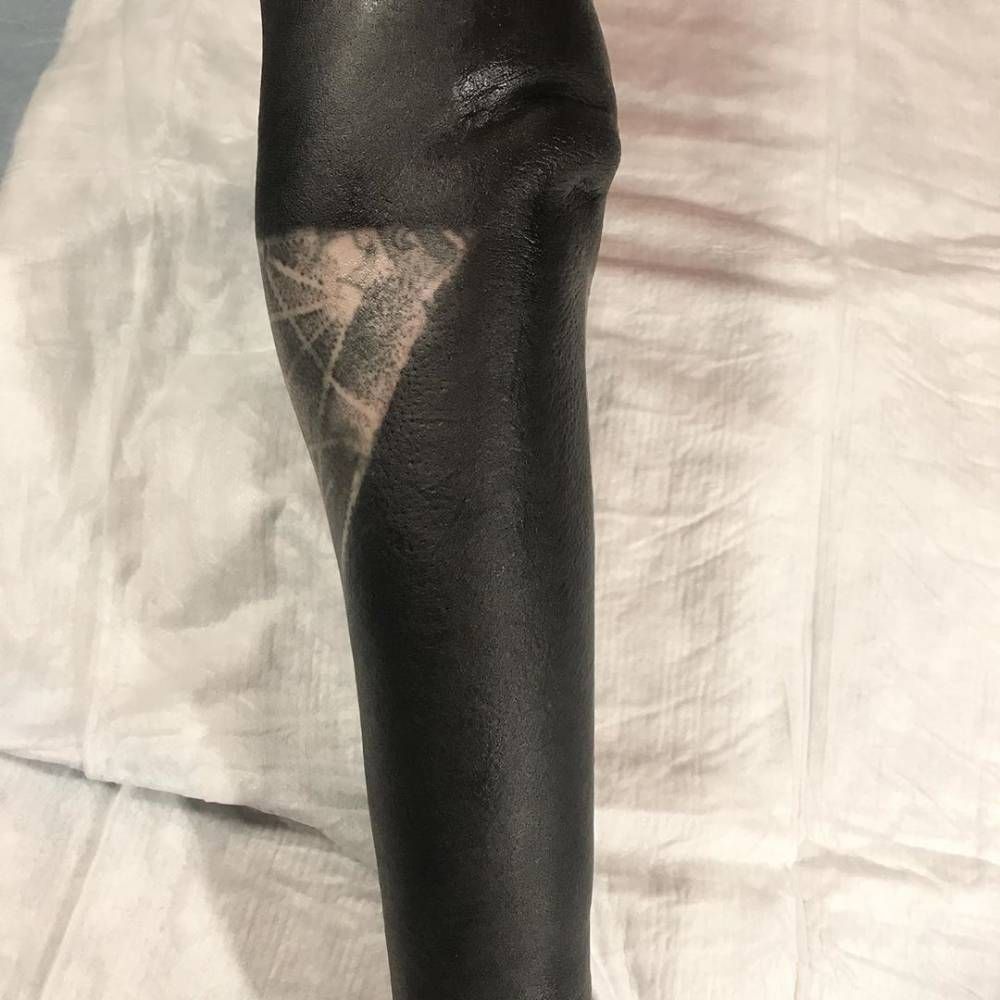 Blackout Sleeve On Kat Von D Blackout Sleeve On Kat Von D