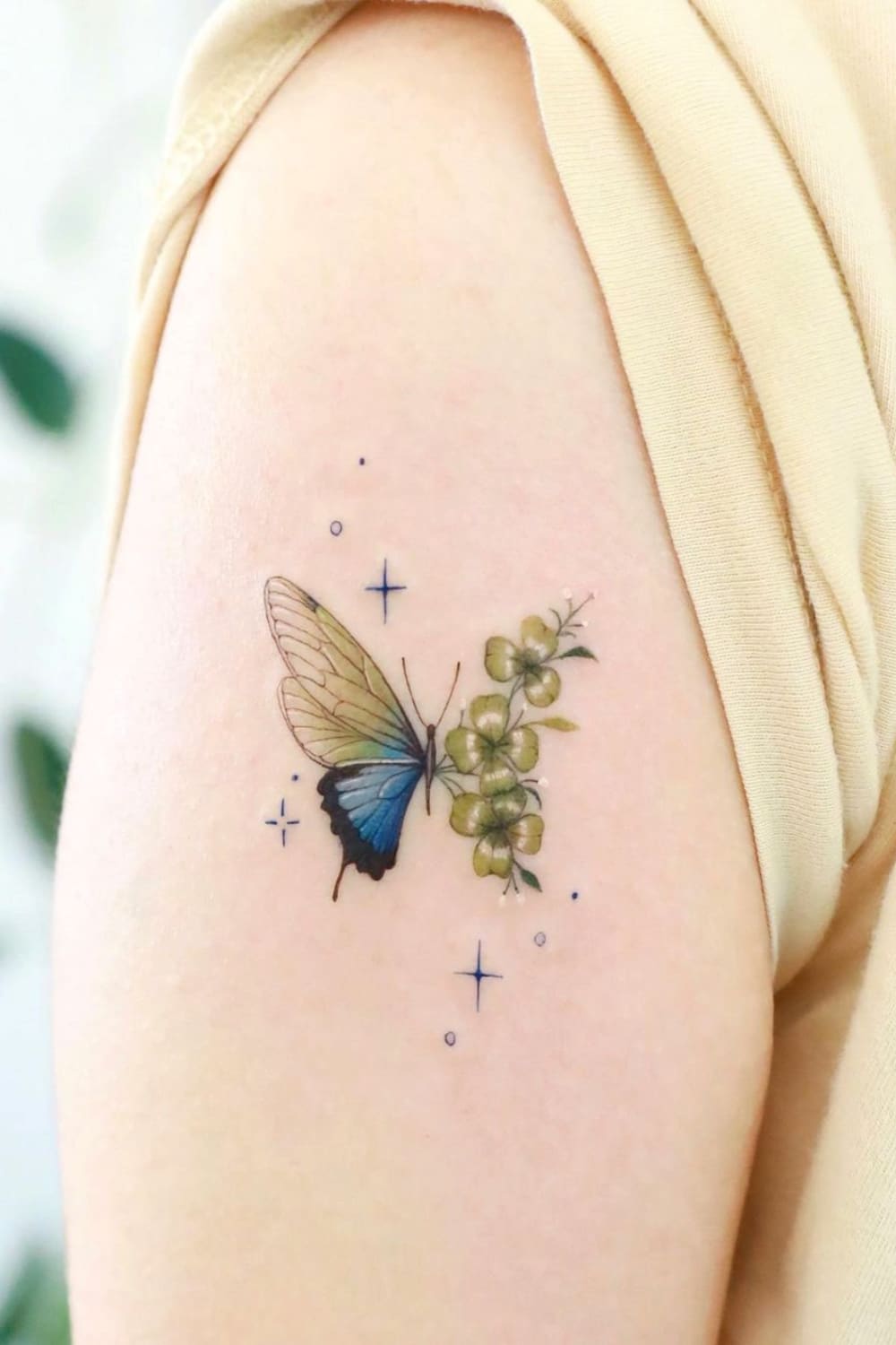 Clover Tattoo The Four Leaf Clover Is A Symbol That Is Widely Known As A Symbol Of Good Luck Artist Ian Clover Tattoo The Four Leaf Clover Is A Symbol That Is Widely Known As A Symbol Of Good Luck Artist Ian