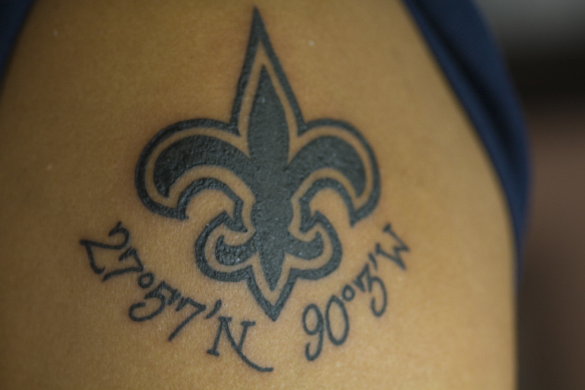 Fleur De Lis Tattoo Designs And Meanings With Pictures Tatring Fleur De Lis Tattoo Designs And Meanings With Pictures Tatring