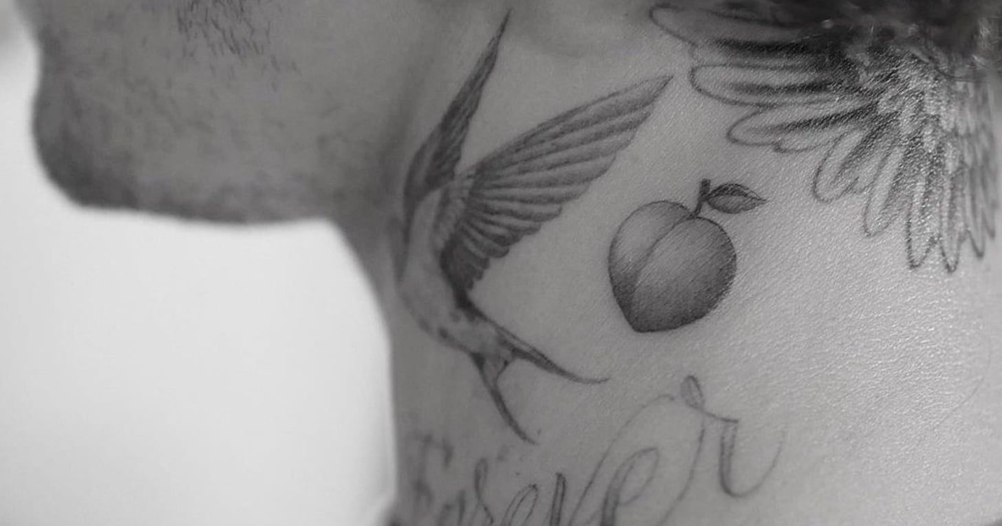 Justin Bieber Just Got A Peach Emoji Tattoo Ps Uk Beauty Justin Bieber Just Got A Peach Emoji Tattoo Ps Uk Beauty