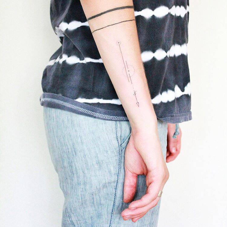 Minimalist Arrow Tattoo Tattoodo Minimalist Arrow Tattoo Tattoodo