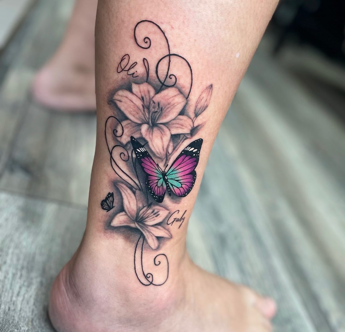Monarch Butterfly Tattoos Symbolism And Creativity Art And Design Monarch Butterfly Tattoos Symbolism And Creativity Art And Design
