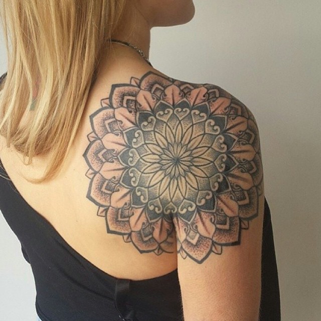 Shoulder Tattoo For Women Mandala Shoulder Tattoo 2021 Shoulder Tattoo For Women Mandala Shoulder Tattoo 2021